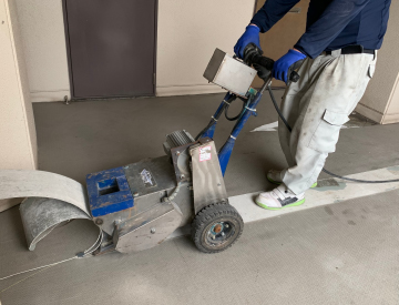 各種Ｐタイル、長尺シート、弾性舗装材撤去工法